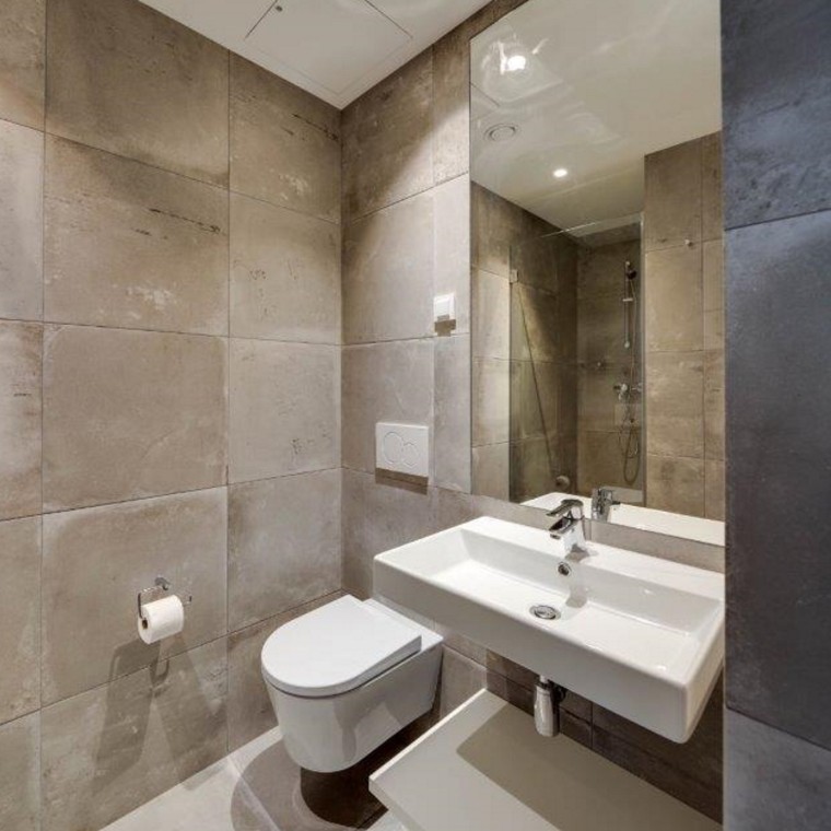 Autoclismo de interior e placa de descarga Geberit Sigma01 nas casas de banho