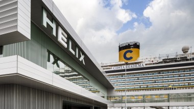 Helix Cruise Center, Porto de Barcelona, Espanha