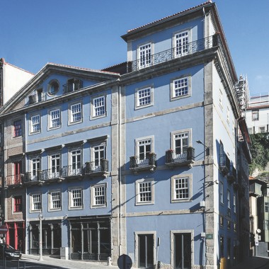 Exterior do edifício totalmente renovado «The Arc», no centro histórico do Porto