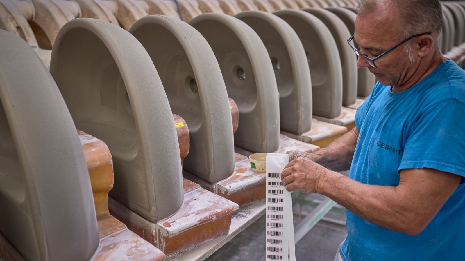 Carregado. Ferramenta-chave para melhorar a qualidade dos produtos (©Ben Huggler-Geberit)