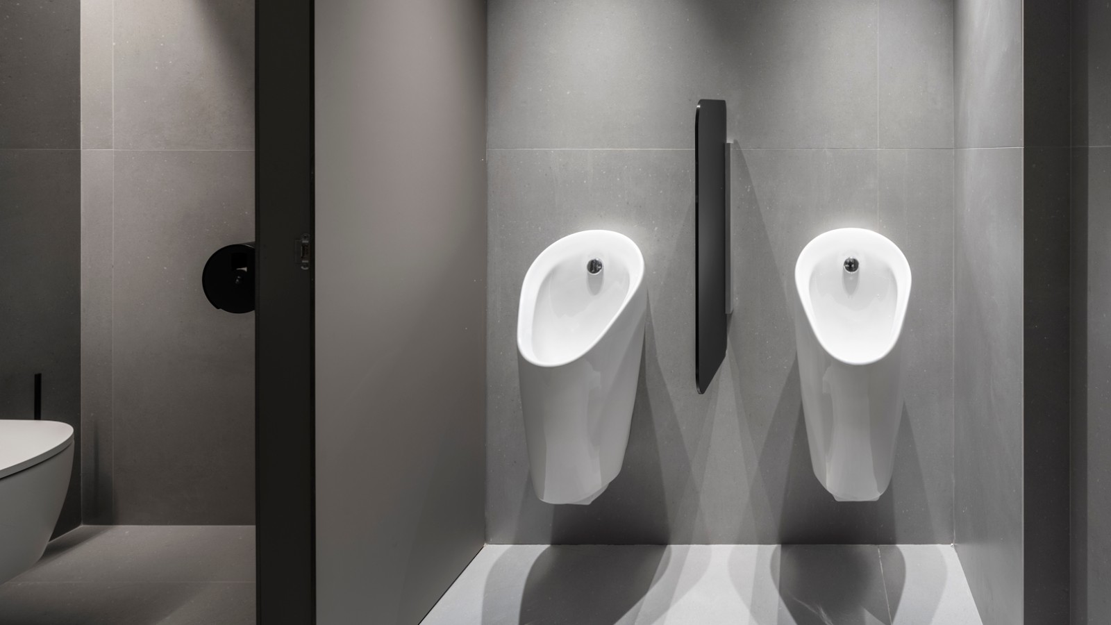 Poupança de água nas casas de banho Caja Rural Sur © Javier Orive / www.javierorive.com