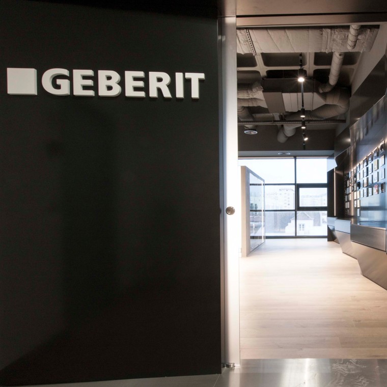 Um passeio pelas salas do showroom da Geberit em Lisboa Um passeio pelas salas do showroom da Geberit em Lisboa