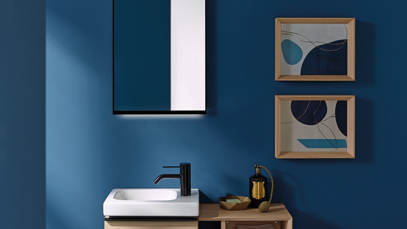 As áreas de movimento e circulação são particularmente importantes em casas de banho pequenas