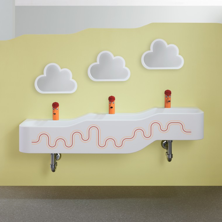 Espaço de diversão e para fazer a higiene Geberit Bambini em vermelho carmim e laranja Espaço de diversão e para fazer a higiene Geberit Bambini em vermelho carmim e laranja