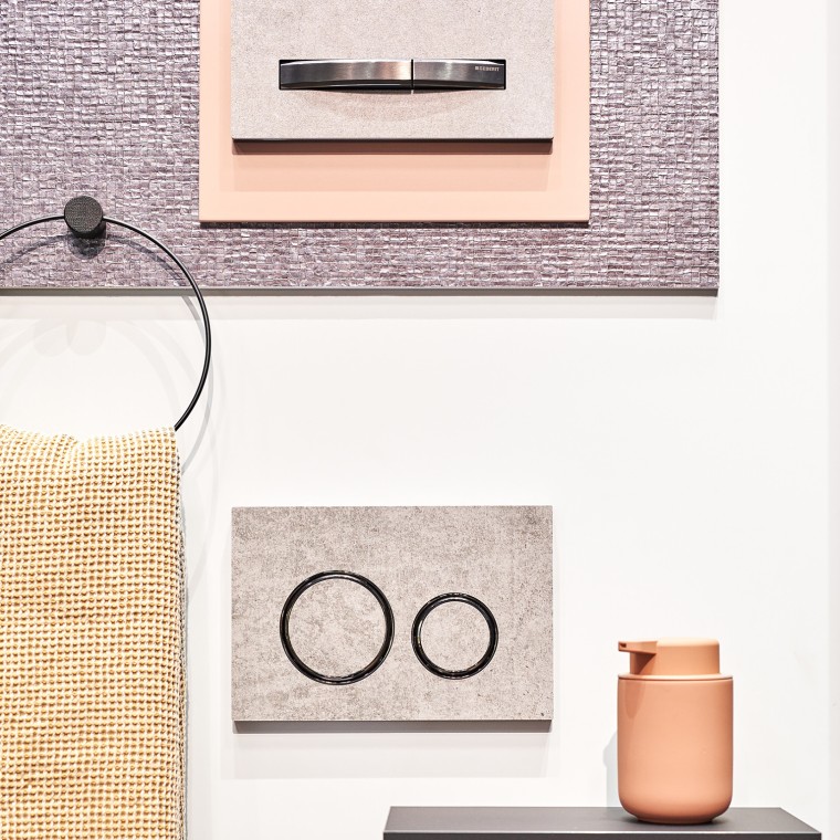 A mistura de materiais na casa de banho cria mais conforto A mistura de materiais na casa de banho cria mais conforto