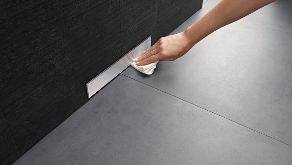Geberit Wall Drain para duches de alvenaria integrados no pavimento (© Geberit) Geberit Wall Drain para duches de alvenaria integrados no pavimento (© Geberit)