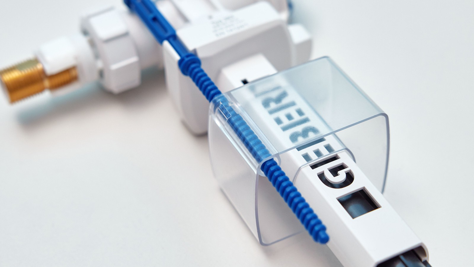 Válvula de enchimento Geberit série 383