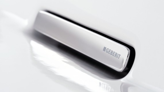 Tampa de sifão Geberit ONE no interior do lavatório Tampa de sifão Geberit ONE no interior do lavatório