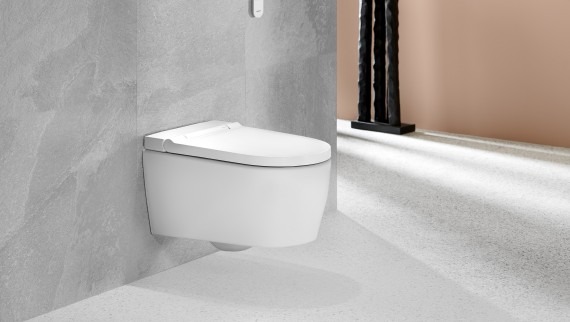 Geberit AquaClean Sela: Tampo de sanita com mecanismo de fecho suave Geberit AquaClean Sela: Tampo de sanita com mecanismo de fecho suave