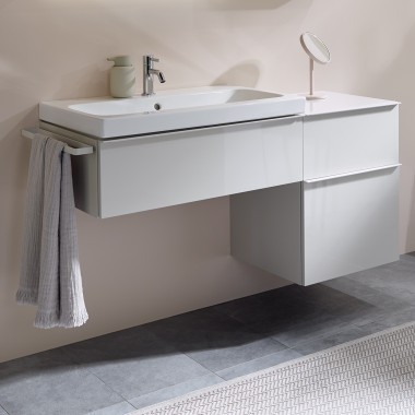 Móvel de lavatório Geberit iCon em branco com puxador Móvel de lavatório Geberit iCon em branco com puxador