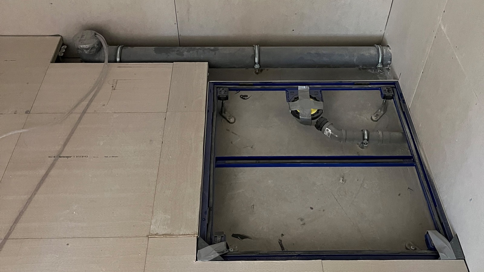 Acessórios Geberit Sovent e tubos Silent-db20 (© Siim Kingisepp) Acessórios Geberit Sovent e tubos Silent-db20 (© Siim Kingisepp)