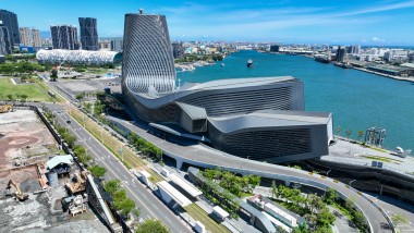 O terminal portuário de Kaohsiung é um importante centro de transporte marítimo em Taiwan