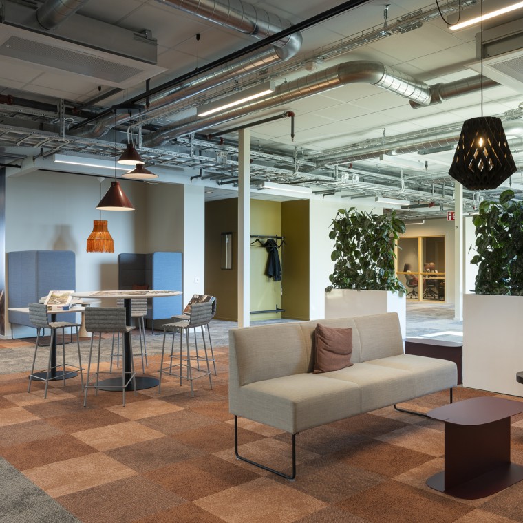 Um objetivo ambicioso para o moderno edifício de escritórios: a certificação LEED Platina (© baraBild) Um objetivo ambicioso para o moderno edifício de escritórios: a certificação LEED Platina (© baraBild)