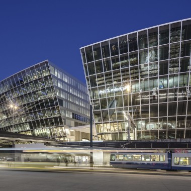 The Circle em Zurique à noite (© Flughafen Zürich AG) The Circle em Zurique à noite (© Flughafen Zürich AG)