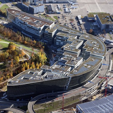 The Circle em Zurique a partir de uma visão panorâmica (© Flughafen Zürich AG) The Circle em Zurique a partir de uma visão panorâmica (© Flughafen Zürich AG)