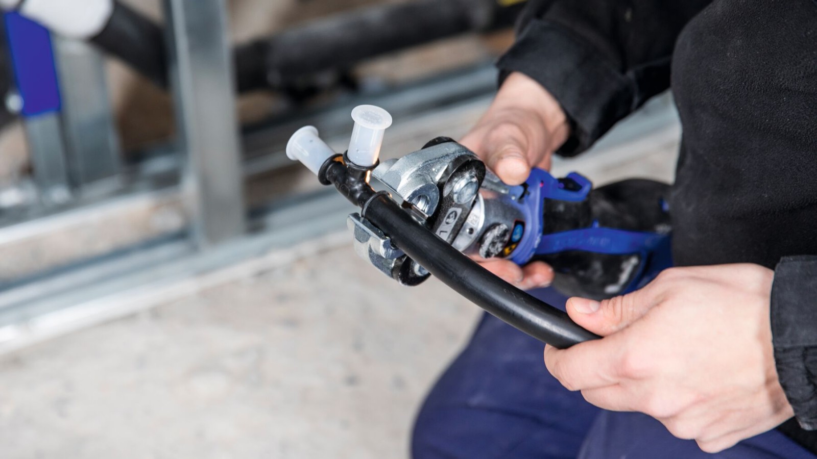 Compressão fácil com Geberit Mepla Compressão fácil com Geberit Mepla