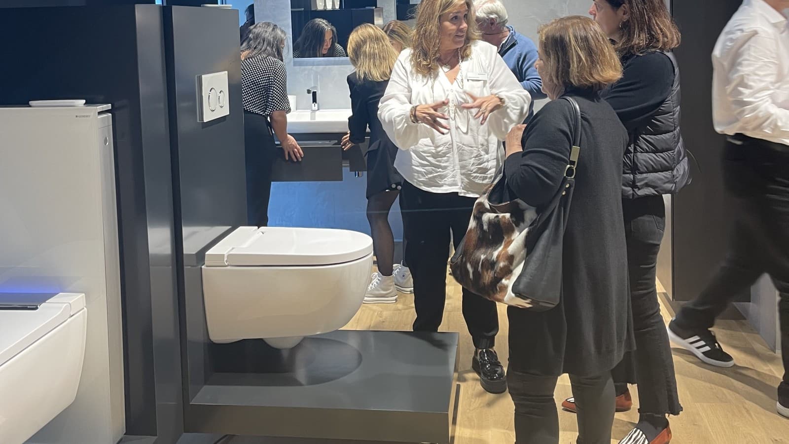 Apresentação AquaClean Alba no showroom de Lisboa Apresentação AquaClean Alba no showroom de Lisboa