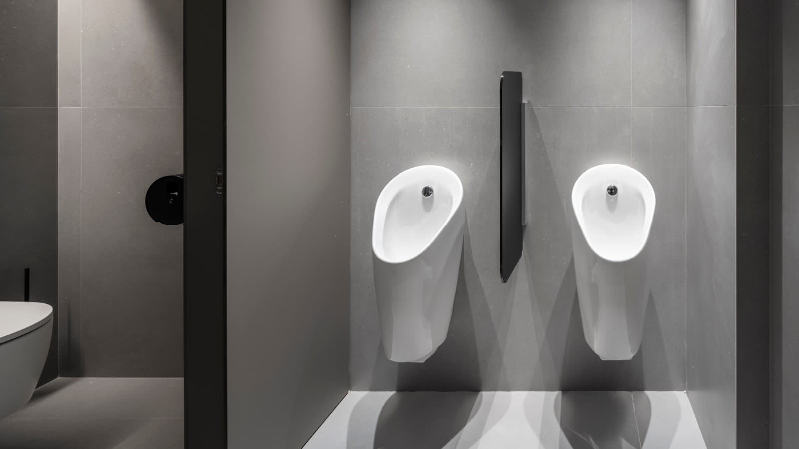 Poupança de água nas casas de banho Caja Rural Sur © Javier Orive / www.javierorive.com Poupança de água nas casas de banho Caja Rural Sur © Javier Orive / www.javierorive.com