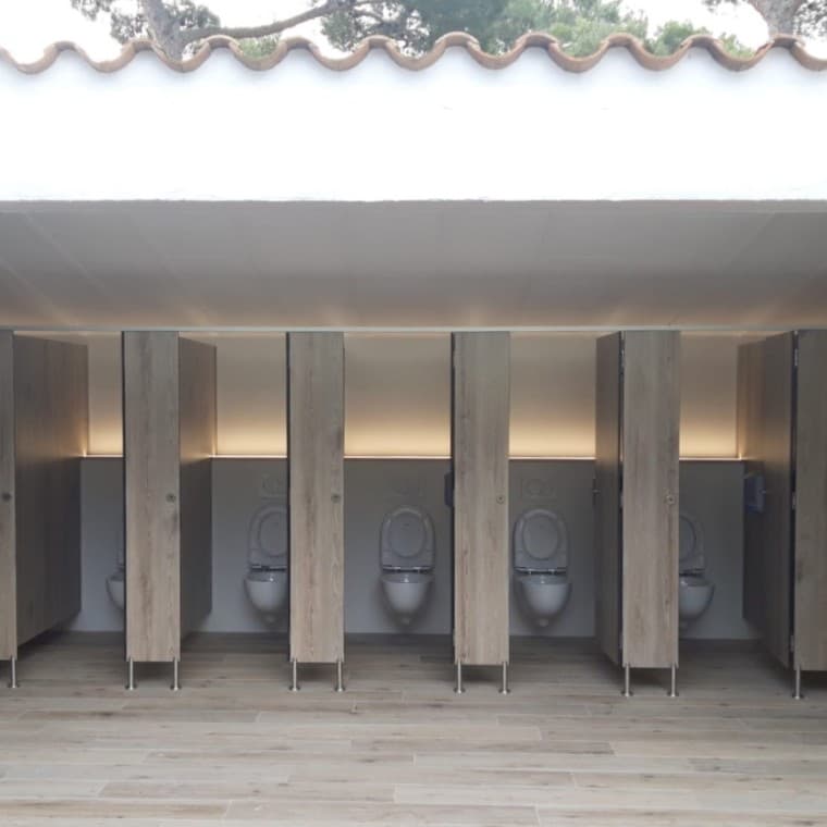 As casas de banho, uma vez terminadas as separações As casas de banho, uma vez terminadas as separações