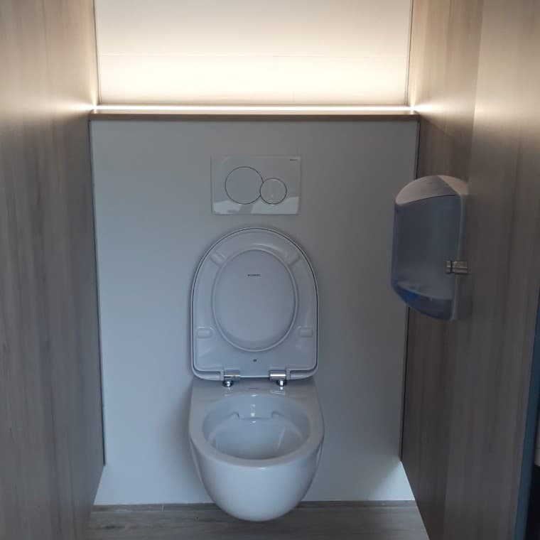 Interessantes jogos de luz com os autoclismos de interior Geberit Interessantes jogos de luz com os autoclismos de interior Geberit