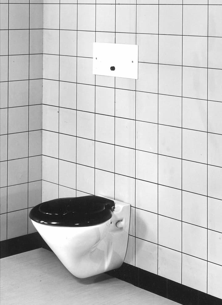 Geberit, primeiro autoclismo de interior do mundo em 1964 Geberit, primeiro autoclismo de interior do mundo em 1964