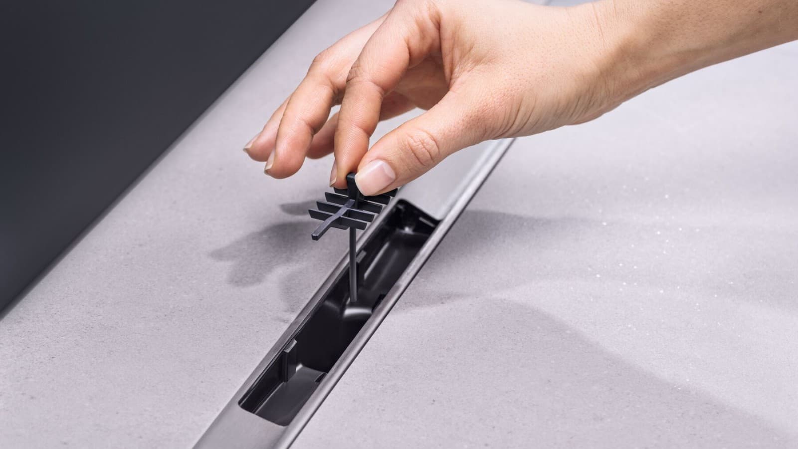 Filtro anti-cabelos na calha para duche Geberit CleanLine50 Filtro anti-cabelos na calha para duche Geberit CleanLine50