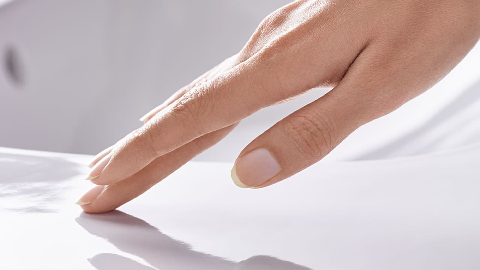 Lavatório Geberit com esmalte especial KeraTect Lavatório Geberit com esmalte especial KeraTect