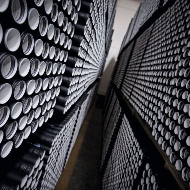 Tubos de queda Silent-PP produzidos na Europa Tubos de queda Silent-PP produzidos na Europa