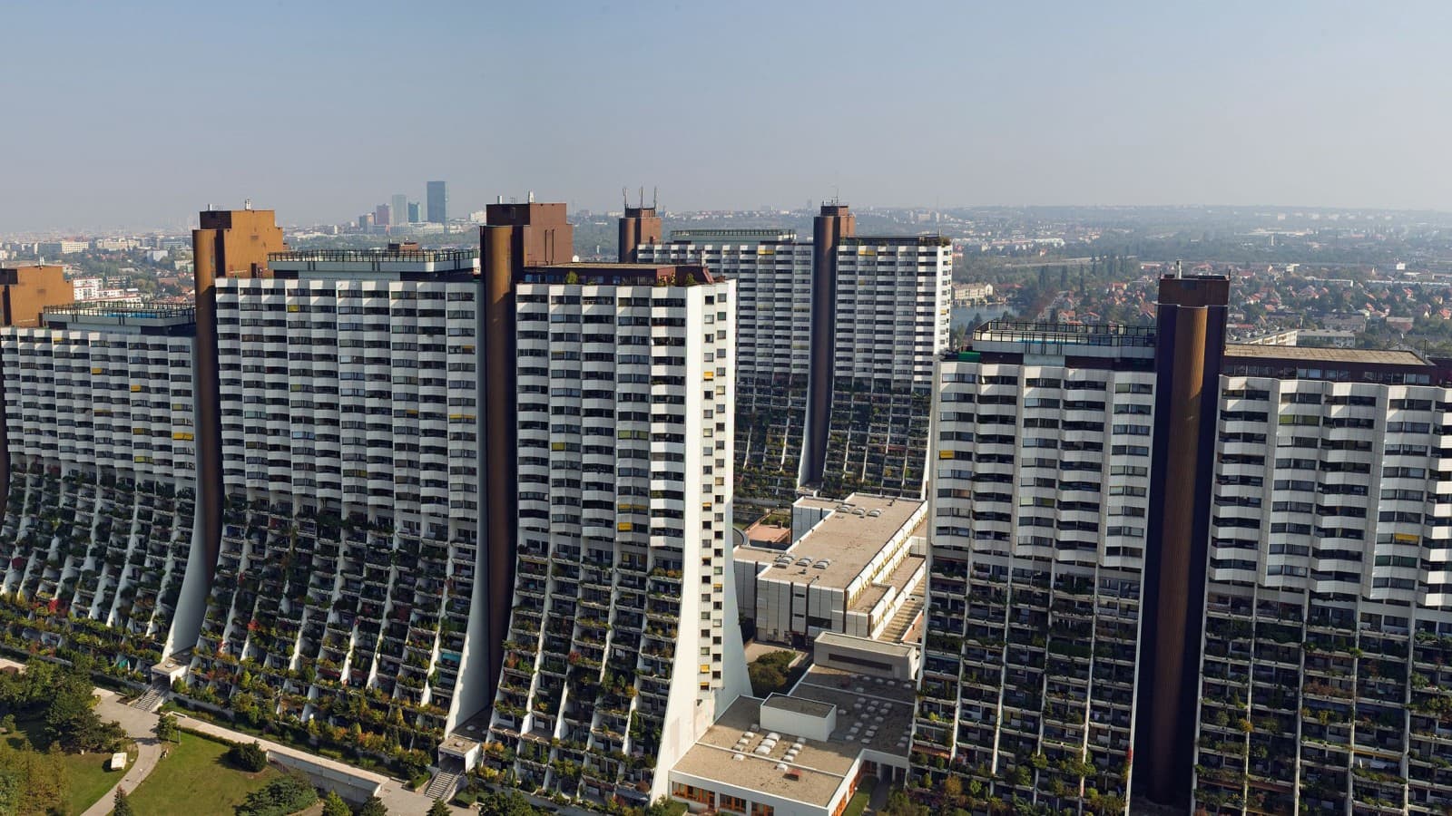 O parque residencial Alt-Erlaa em Viena (© Gesiba) O parque residencial Alt-Erlaa em Viena (© Gesiba)
