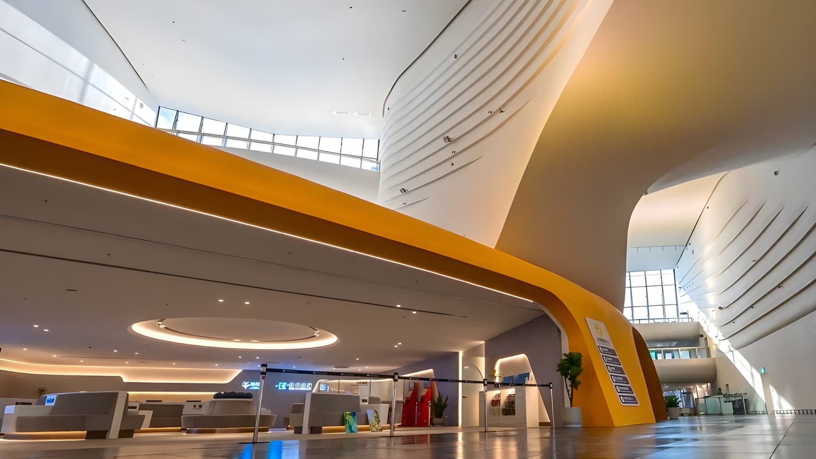 Áreas diferenciadas para as funções de cruzeiro e ferry garantem operações eficientes Áreas diferenciadas para as funções de cruzeiro e ferry garantem operações eficientes