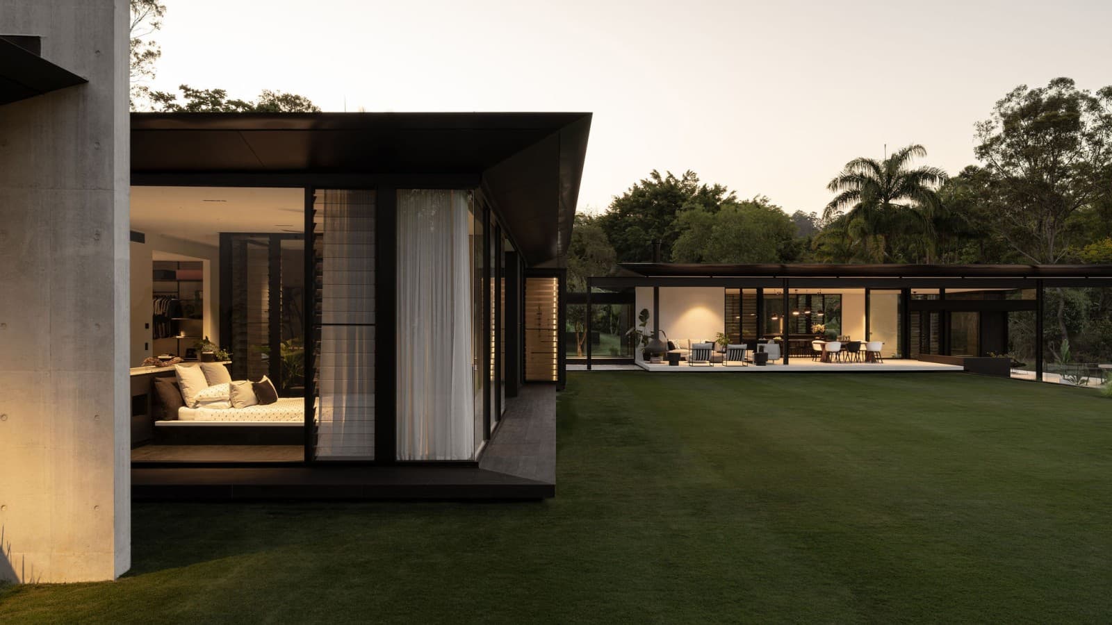 Para Sarah Waller, a arquitetura não se resume a criar espaços, mas sim a desenhar a vida que se vive dentro deles (© Alyne Media) Para Sarah Waller, a arquitetura não se resume a criar espaços, mas sim a desenhar a vida que se vive dentro deles (© Alyne Media)