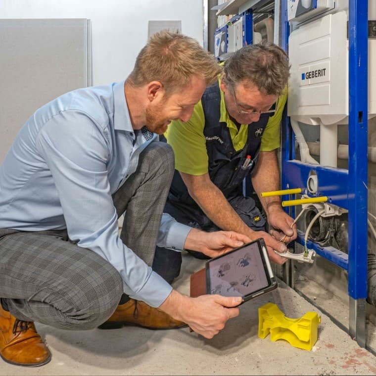 Instalação da caixa Geberit Power & Connect Instalação da caixa Geberit Power & Connect
